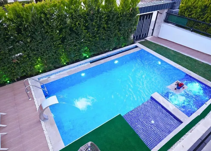 Cekil Kenara Sehir Huzur Geliyor Apartman Kemer