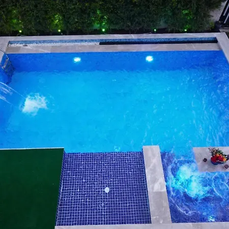 Cekil Kenara Sehir Huzur Geliyor