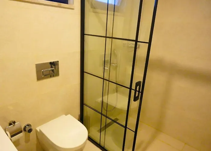 Cekil Kenara Sehir Huzur Geliyor Kemer