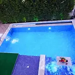 Cekil Kenara Sehir Huzur Geliyor 케메르